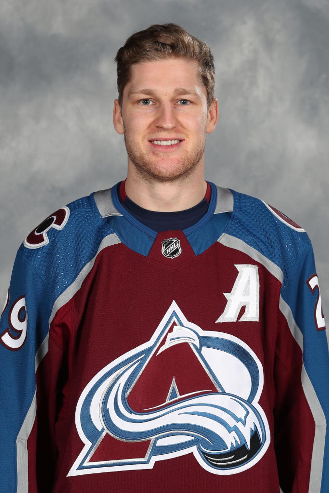 Nathan MacKinnon's net worth, contract, Instagram, salary, house, cars