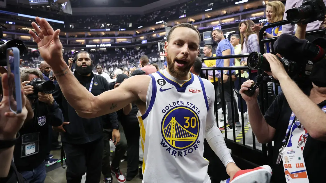 Sensational Stephen Curry scores 50 in Game 7 as Warriors advance - The  Japan Times