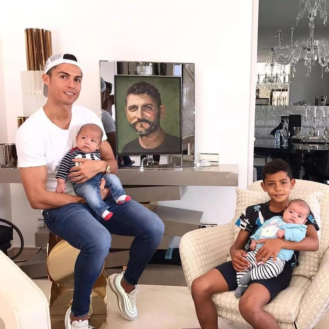 Cristiano Ronaldo pays touching tribute to his late father