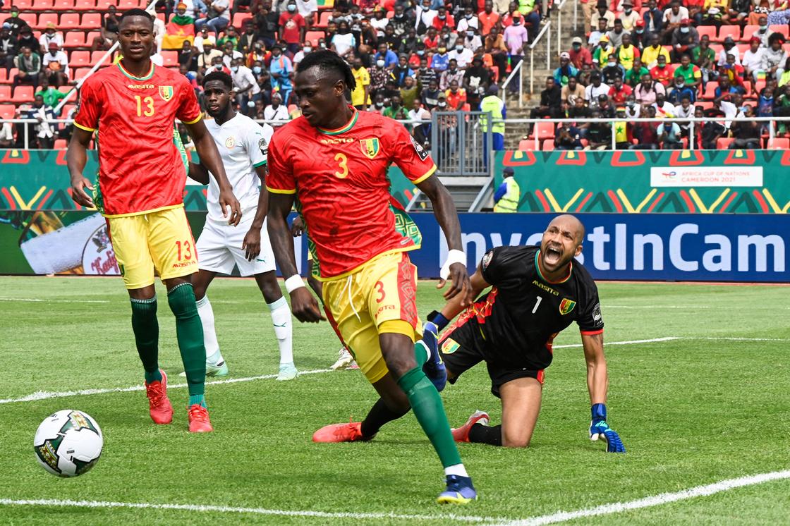 senegal, guinea, 2021 african cup of nations, group b, bafoussam, kouekong stadium, sadio mane, naby keita, liverpool