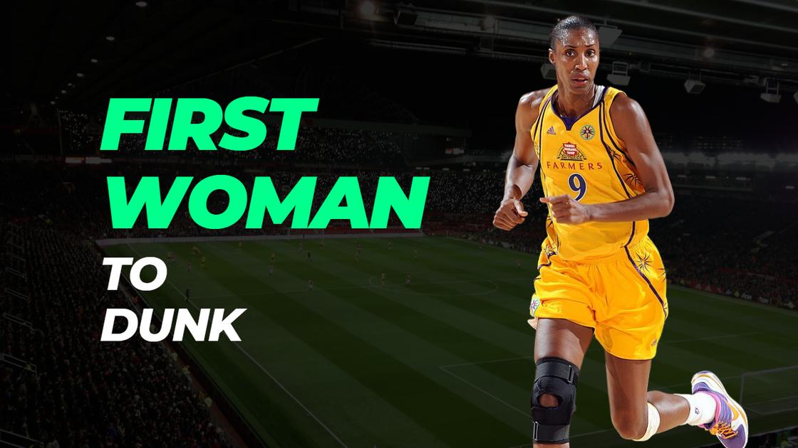 Who was the first woman to dunk in an official WNBA game?