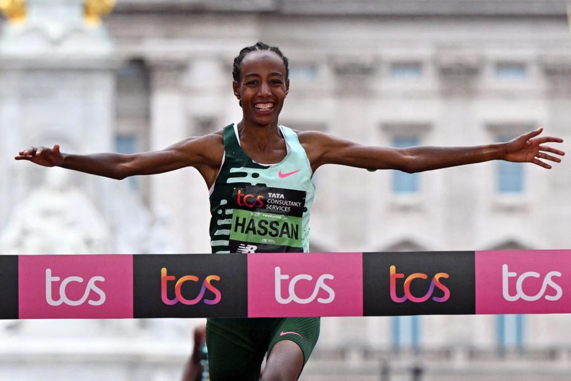 Sifan Hassan multiple challenges to win London marathon on