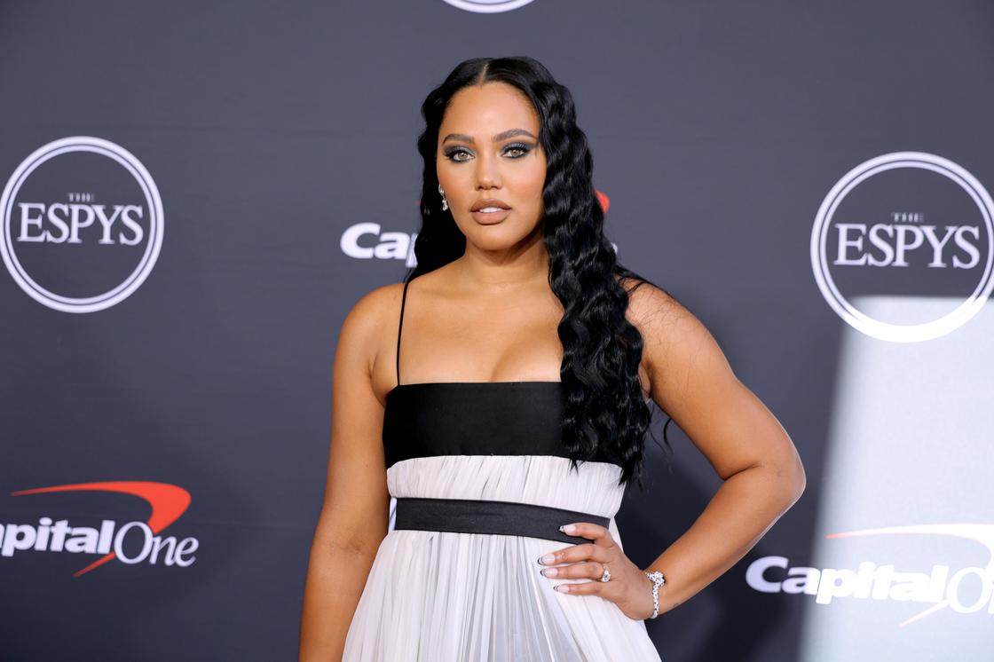Who is Ayesha Curry, Steph Curry's wife? Bio and all the facts about her -  