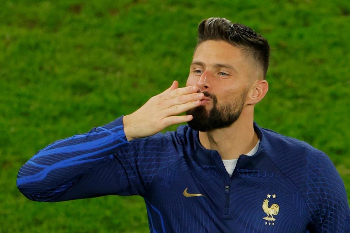 Record-breaking Giroud brings goals to France's repeat World Cup bid - SportsBrief.com