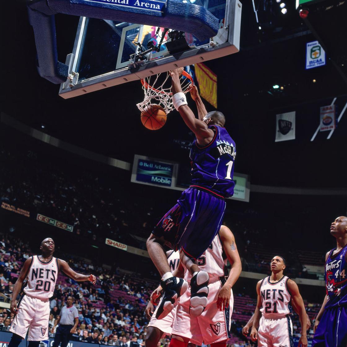 Mcgrady is one of the best dunkers of all time.