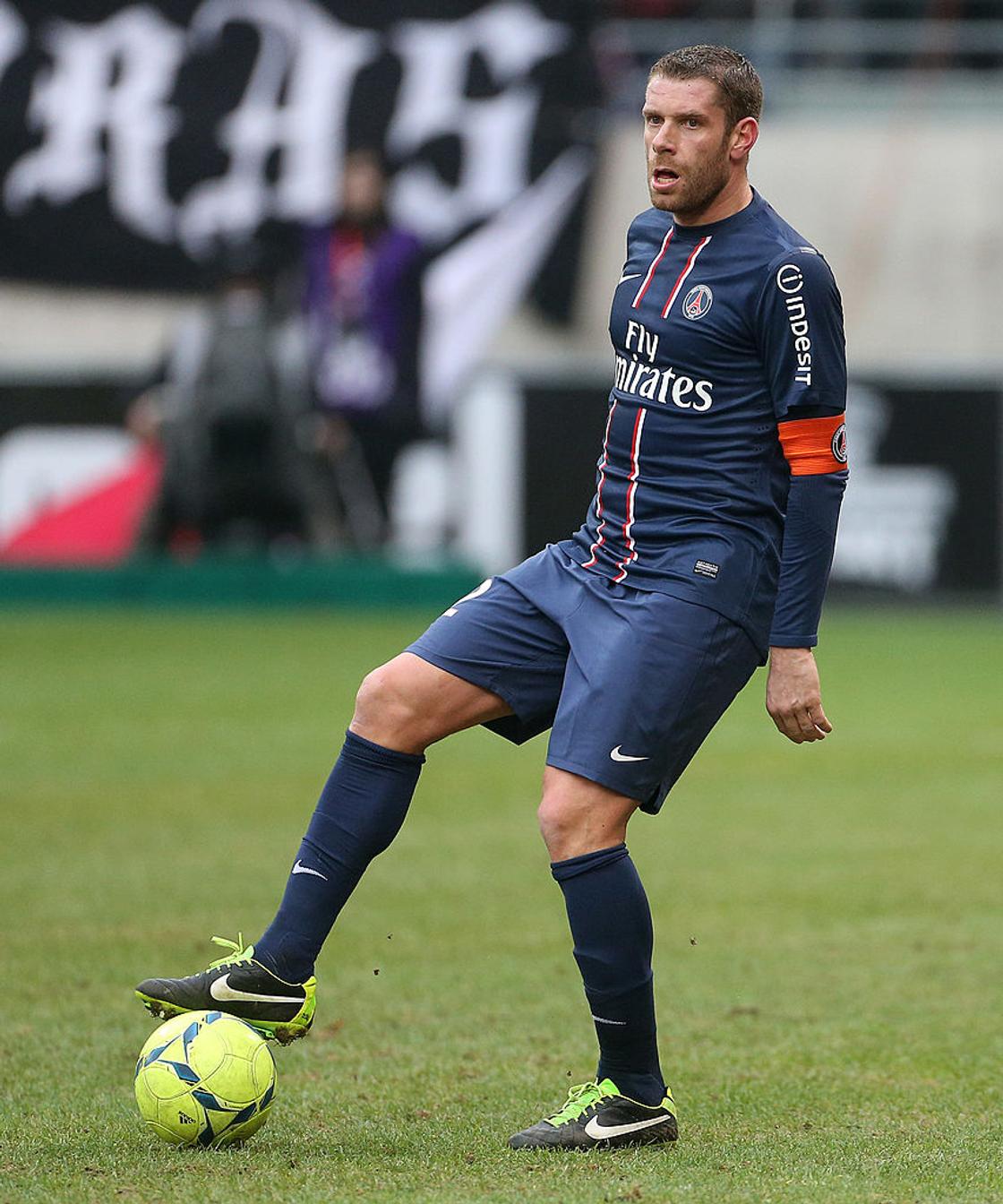 Sylvain Armand in action during a Ligue 1 match against Stade de Reims Champagne FC