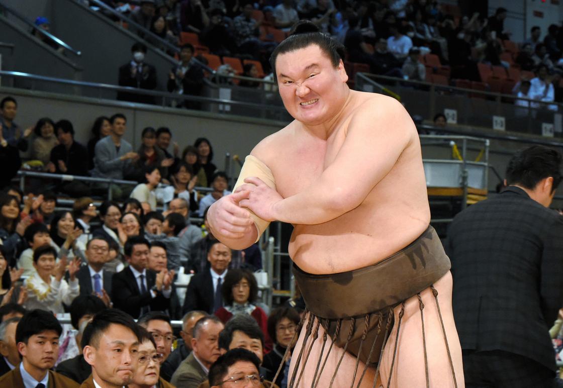 Who are the 10 best sumo wrestlers ever to exist? A ranked list