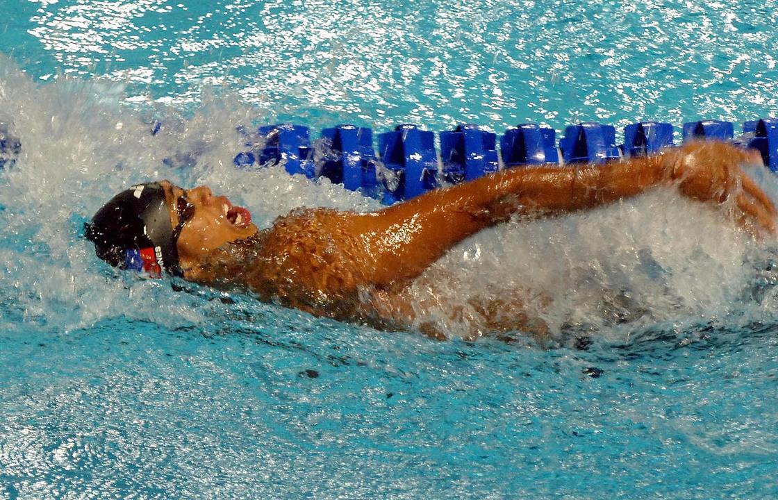 Who is the most famous Filipino swimmer?