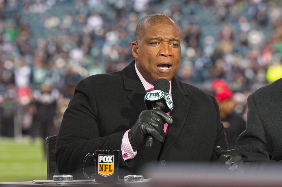 Coe College - FOX NFL co-host Curt Menefee '87 has