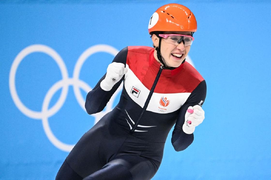 What is Suzanne Schulting's Olympic record?