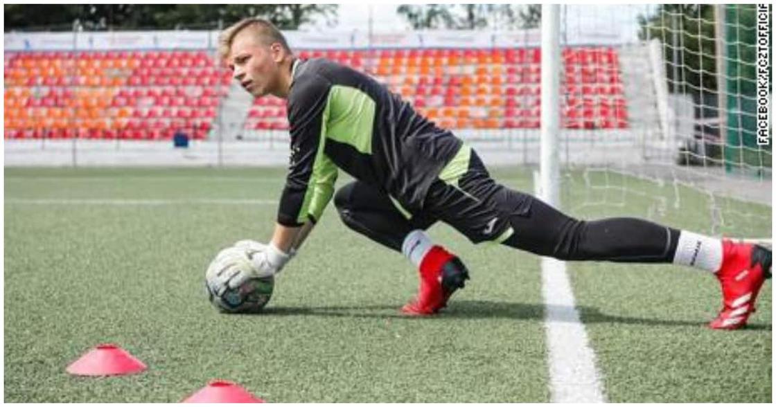 Ivan Zakborovsky: Teenage keeper struck by lightning while in training -  