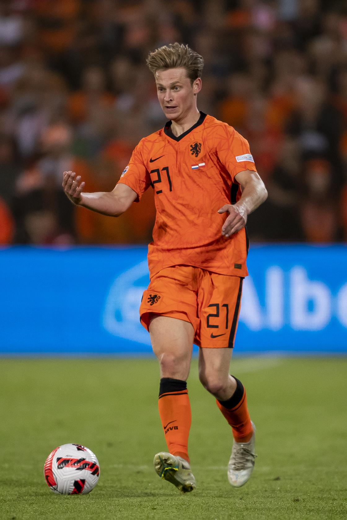 Frenkie de Jong's salary, net worth, contract, Instagram, house, cars