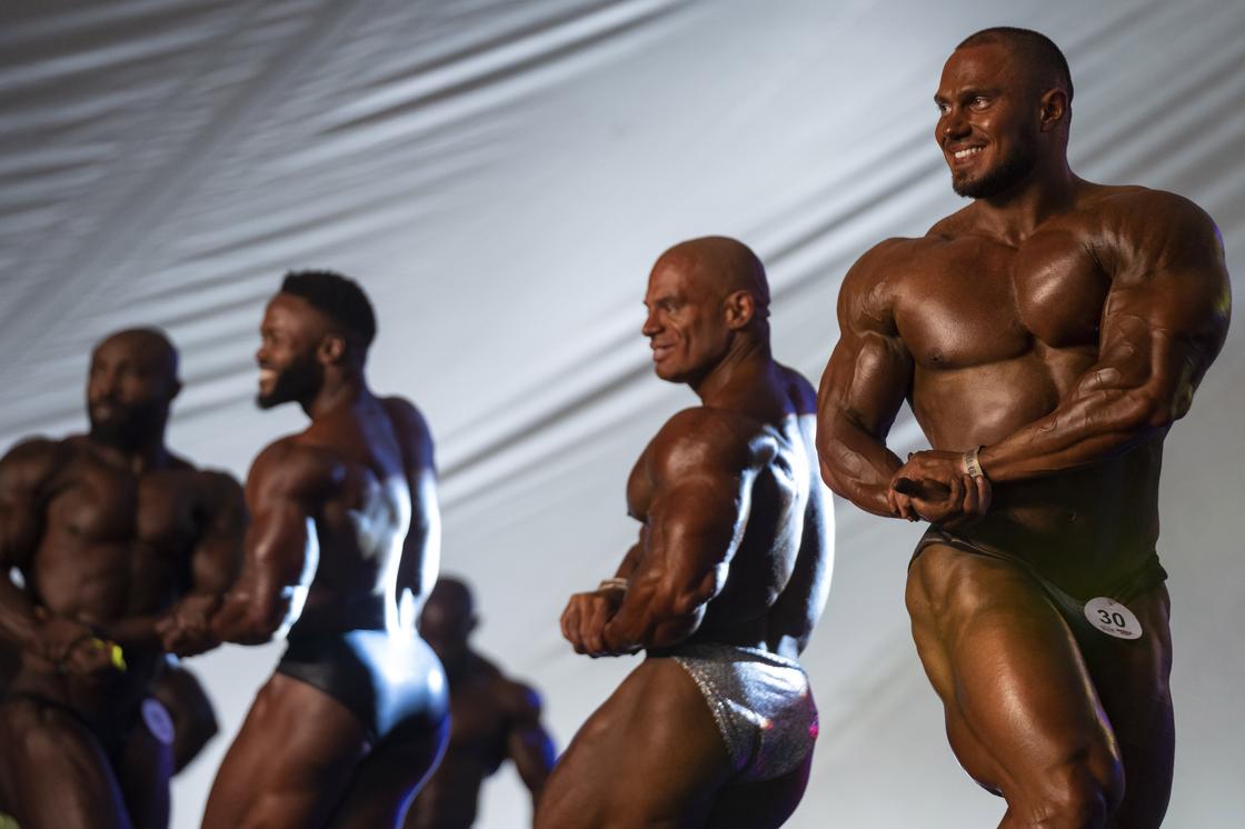 Joseph Baena Recreates Legendary Bodybuilding Pose From Arnold  Schwarzenegger – Fitness Volt