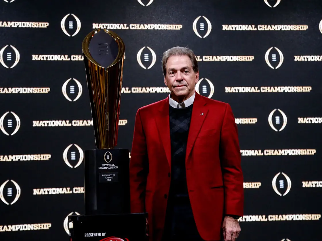 Examining the 10 greatest college football coaches of all time