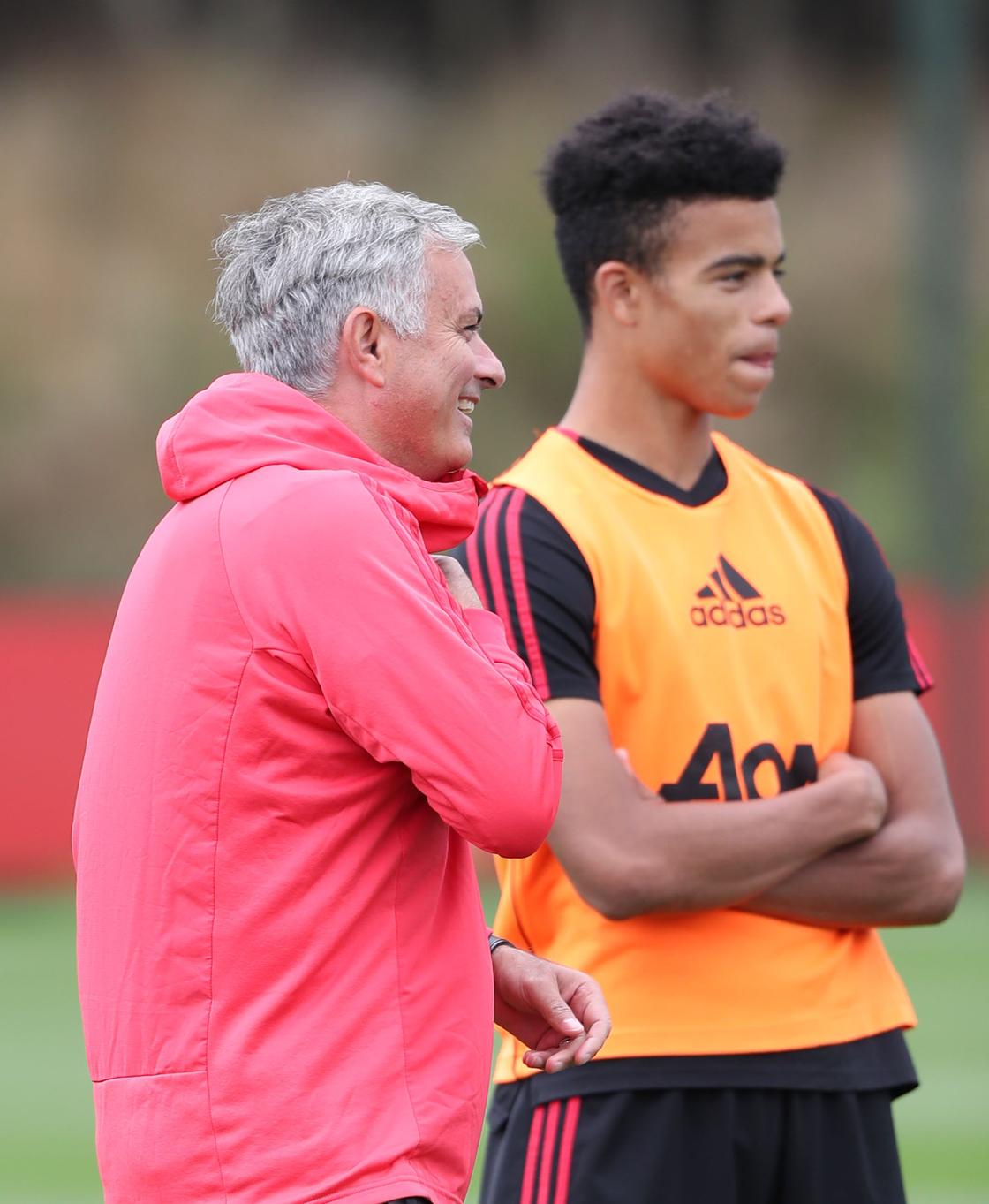 Jose Mourinho kontakton Mason Greenwood si njeriu i tij E ardhmja e United mbetet e pasigurt - SportsBrief.com