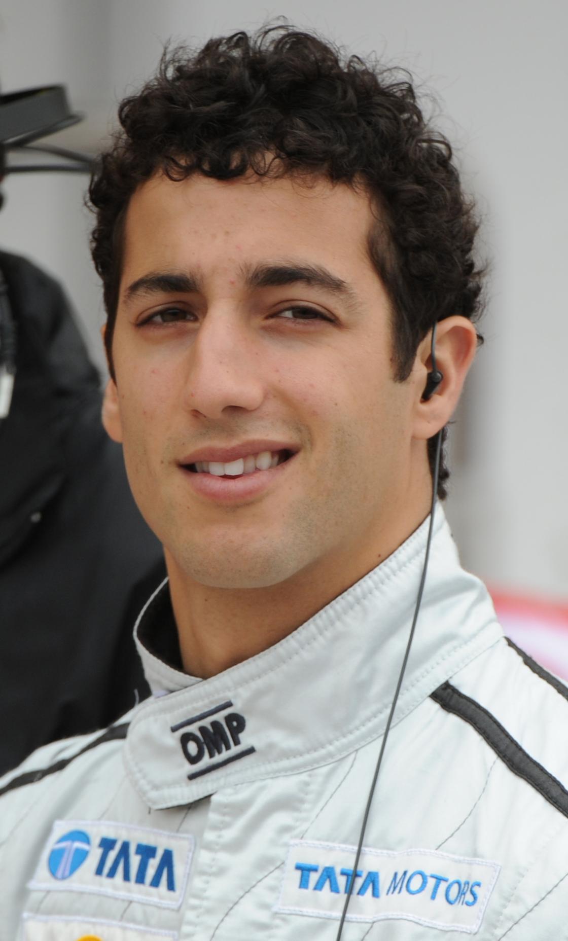 Daniel Ricciardo's height