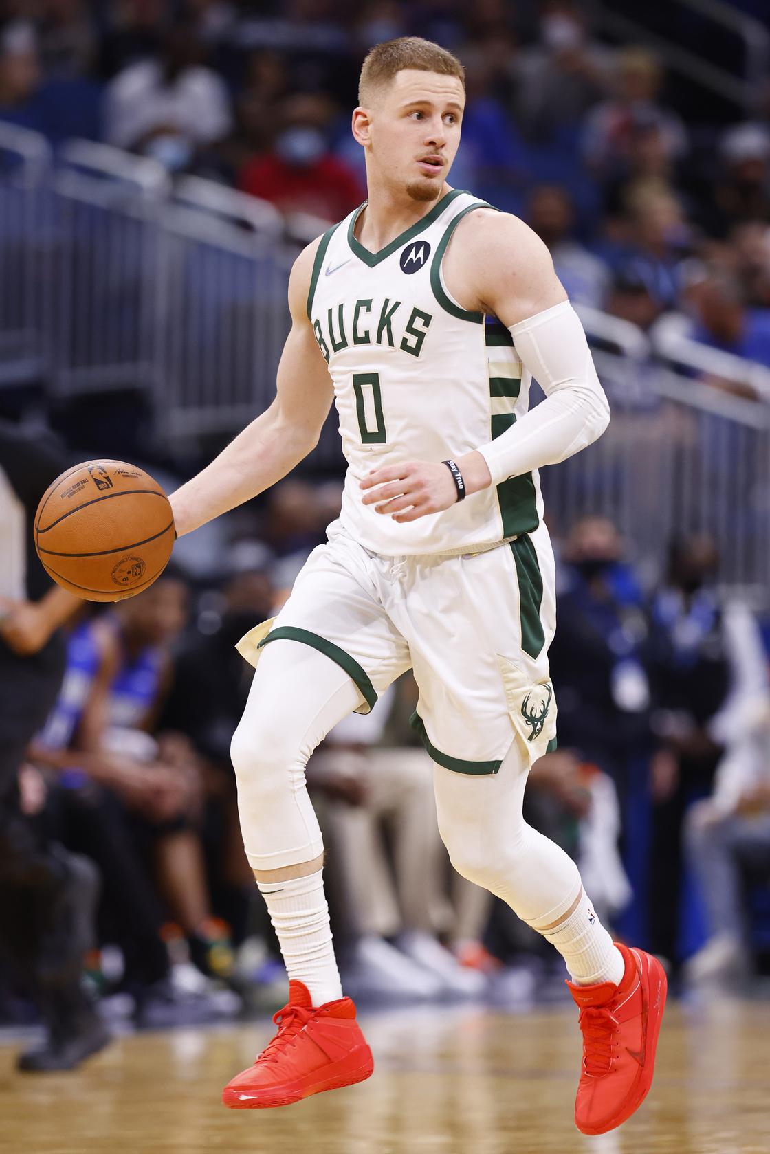 Donte DiVincenzo: Girlfriend, Contract, Trade, Salary, Parents, Age ...