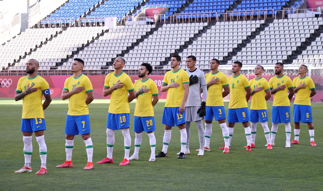 How to play with the official Brazil national team in FIFA 23?