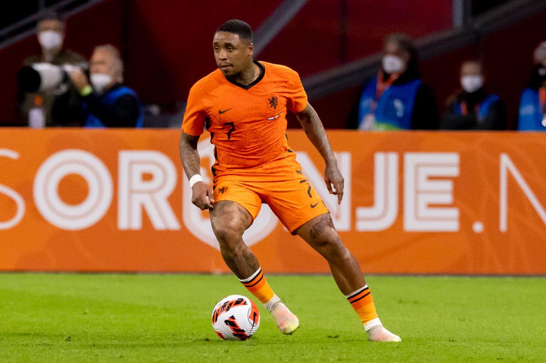 Steven Bergwijn's salary, house, cars, contract, dating, net worth, age ...