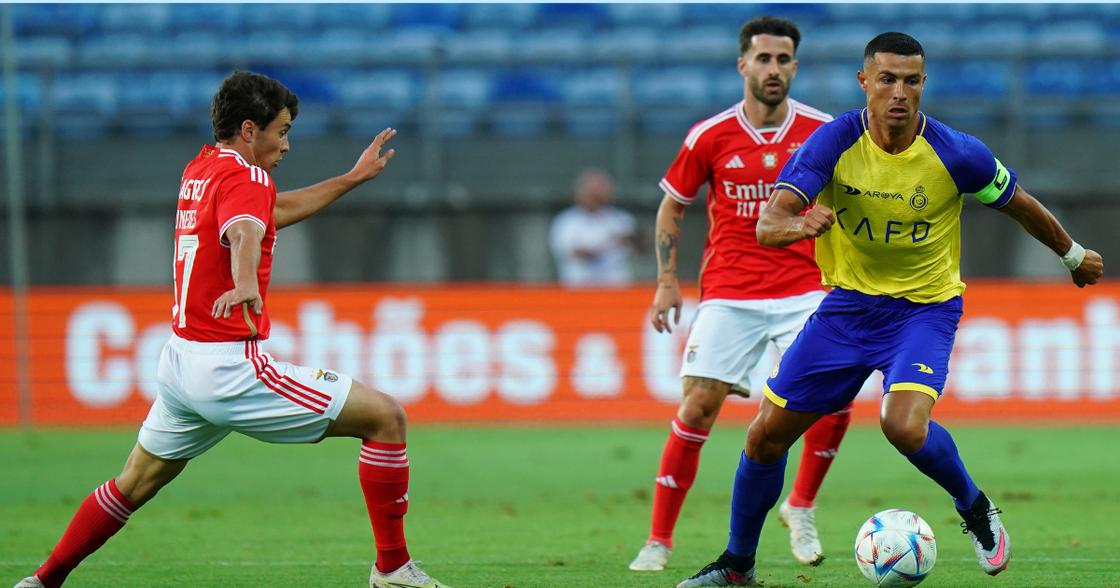 Cristiano Ronaldo makes heartwarming gesture during Al Nassr unveiling  after fans 'Siu', Football, Sport