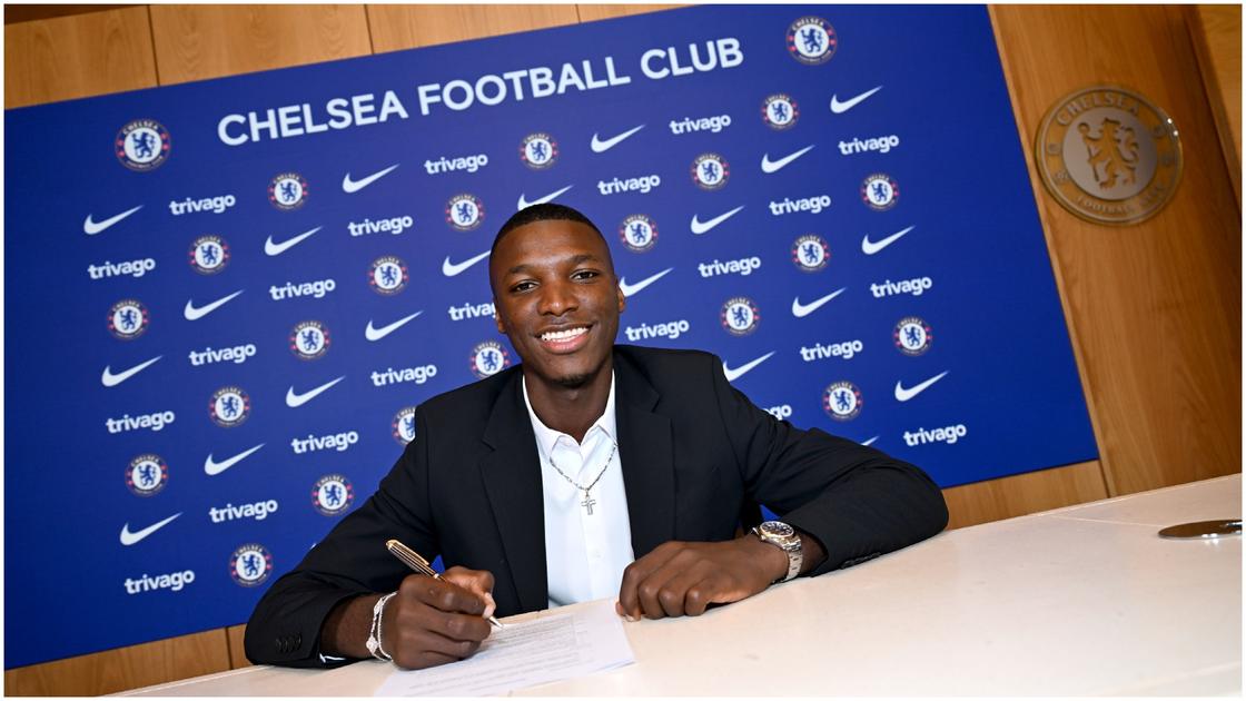 Chelsea Unveil £115M Caicedo With Pheelz and BNXN Hit Song Finesse - SportsBrief.com