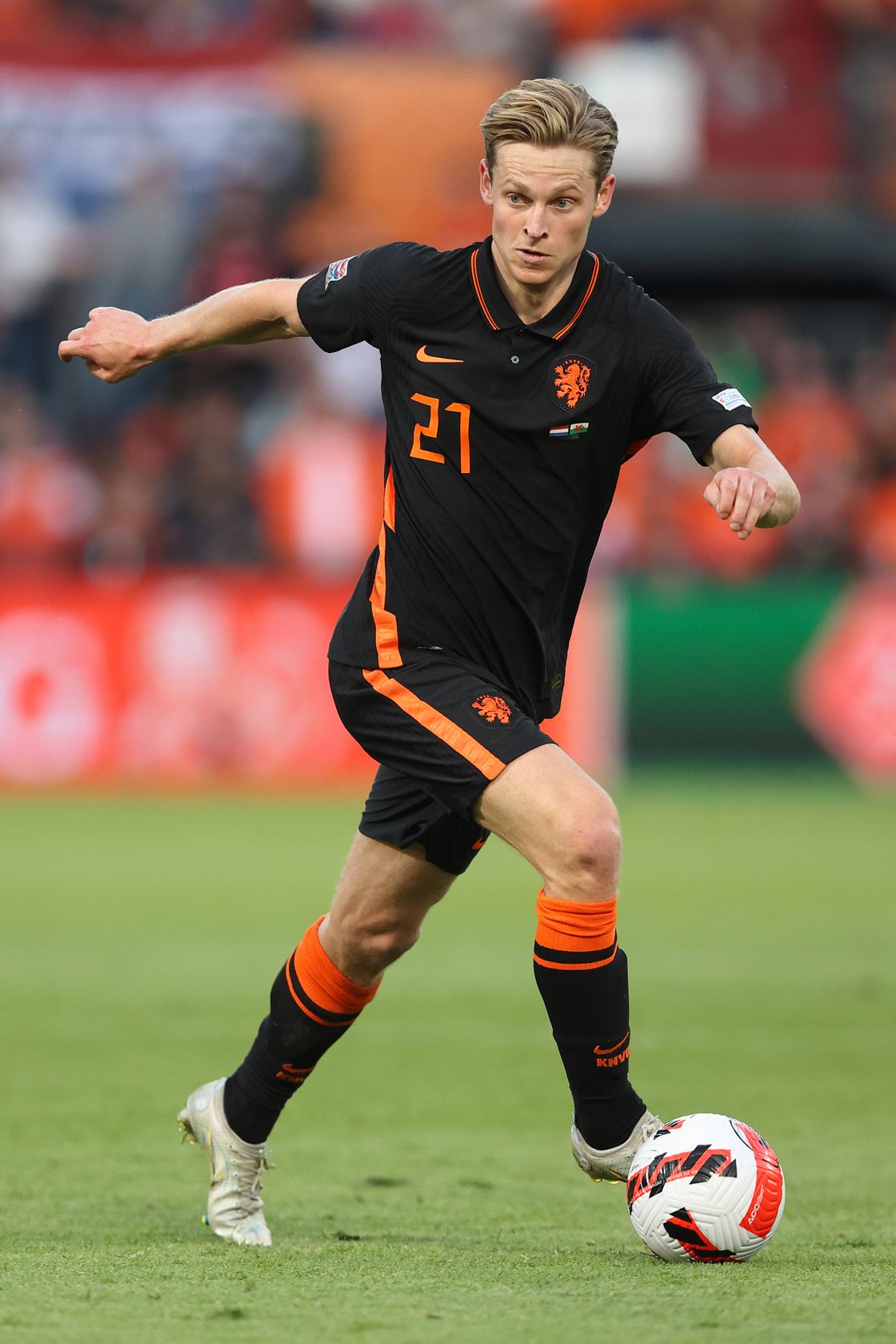 Frenkie de Jong's salary, net worth, contract, Instagram, house, cars