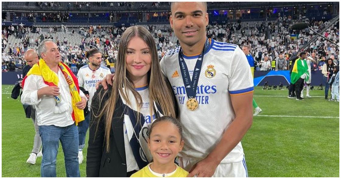 Anna Mariana: Meet New Man United Signing Casemiro's Stunning Wife Who Is  an Instagram Model - SportsBrief.com