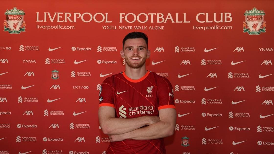 Andrew Robertson's age, wife, stats, contract, Instagram, salary
