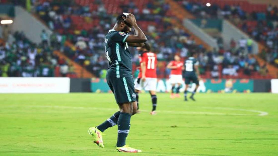 Panic in Super Eagles camp as influential striker misses training amidst injury scare