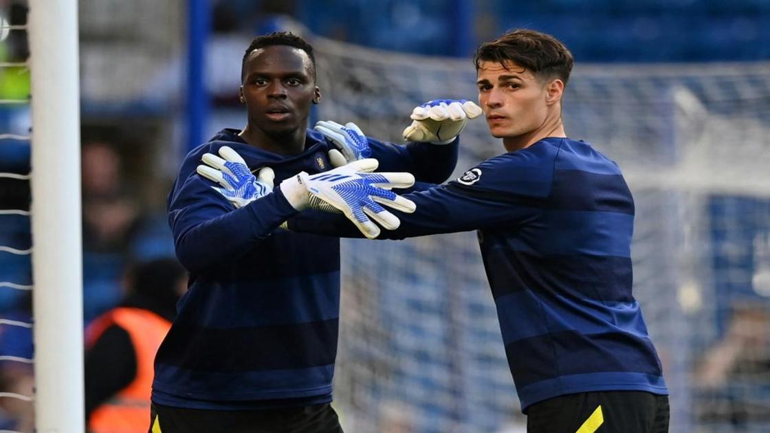 Potter welcomes Chelsea's goalkeeper conundrum