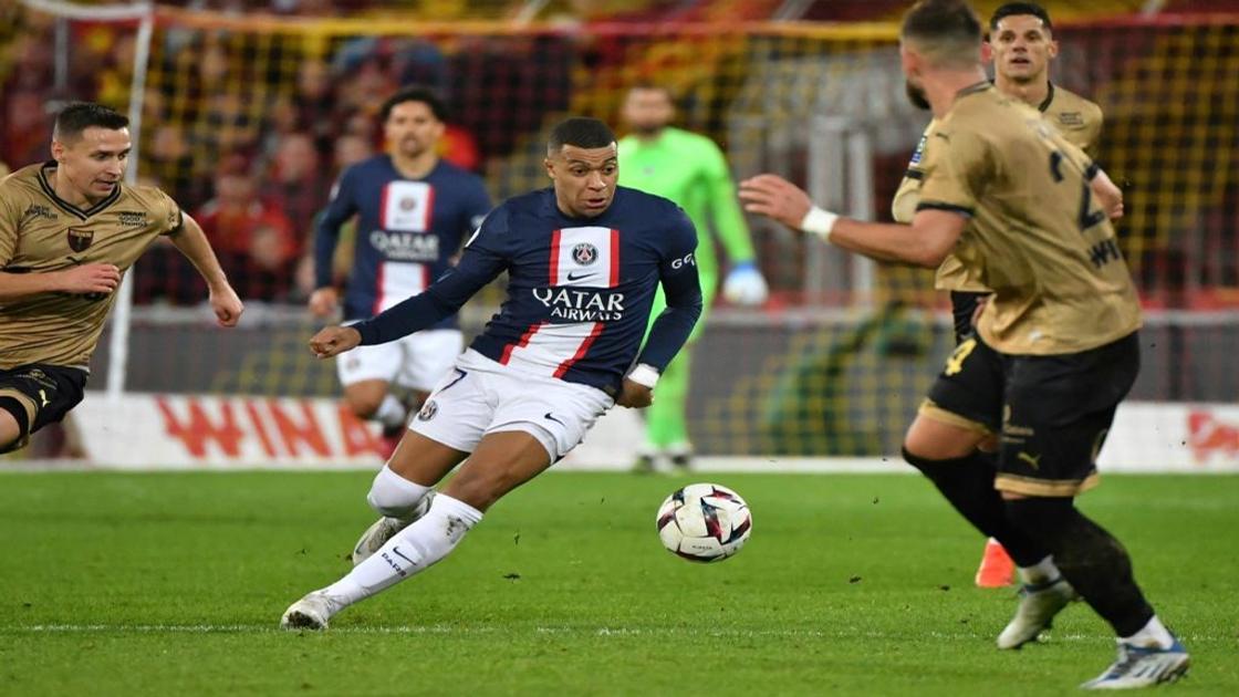 Paris Saint-Germain suffer first loss of season at Lens