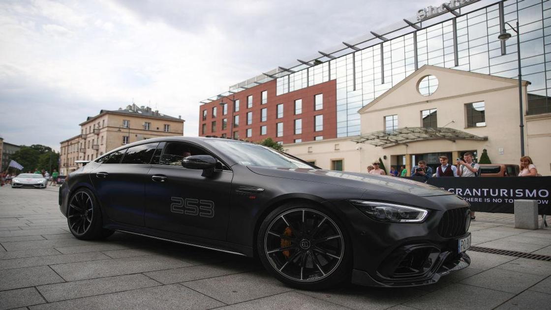 Real Madrid players' cars in 2023: Who has the most expensive car collection?