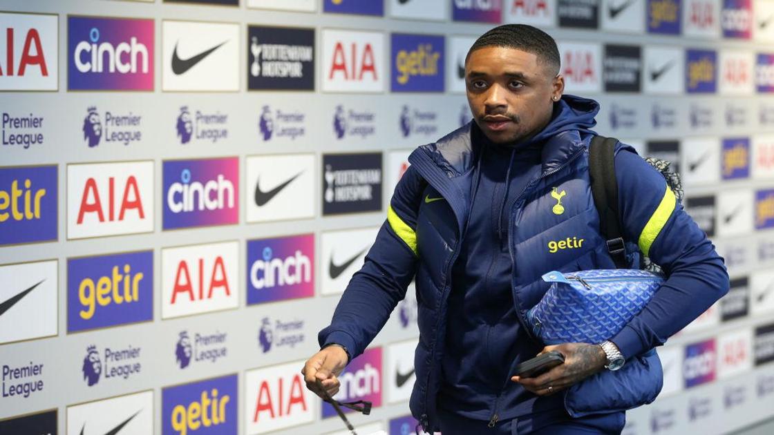 Steven Bergwijn's salary, house, cars, contract, dating, net worth, age, stats