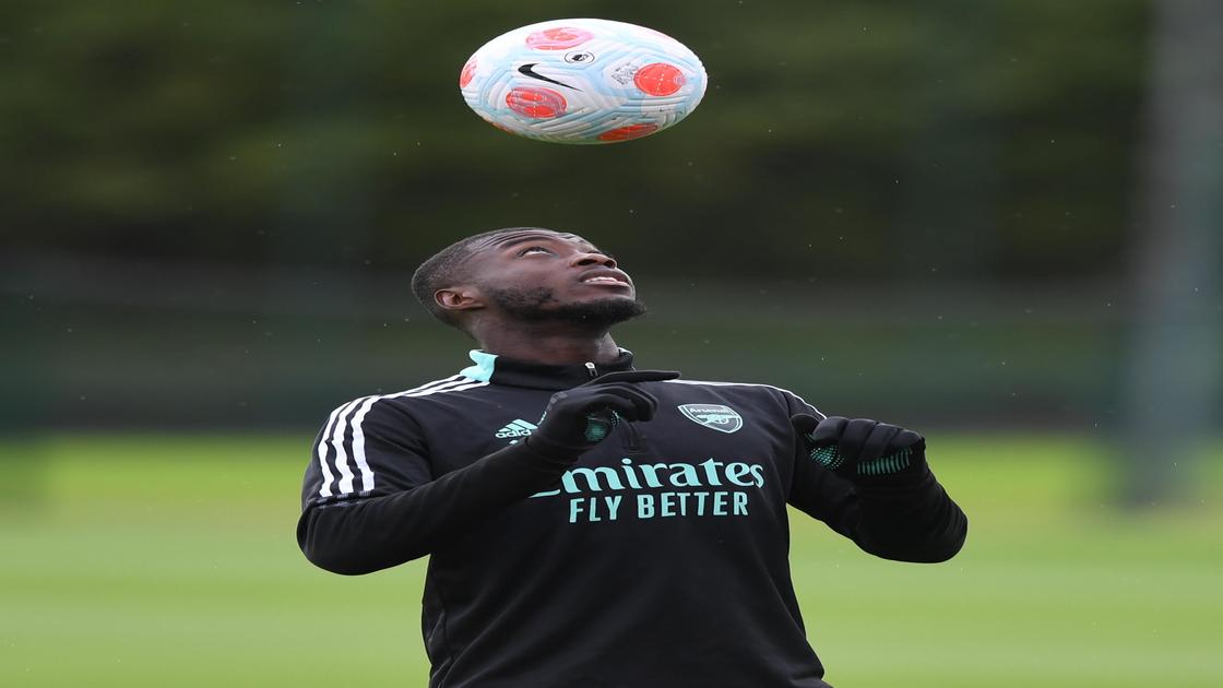 Nicolas Pepe's salary: house, cars, contract dating, net worth, age, stats