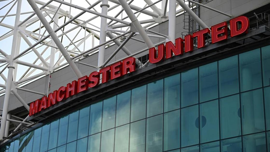 Man Utd bidders set for Old Trafford talks: reports