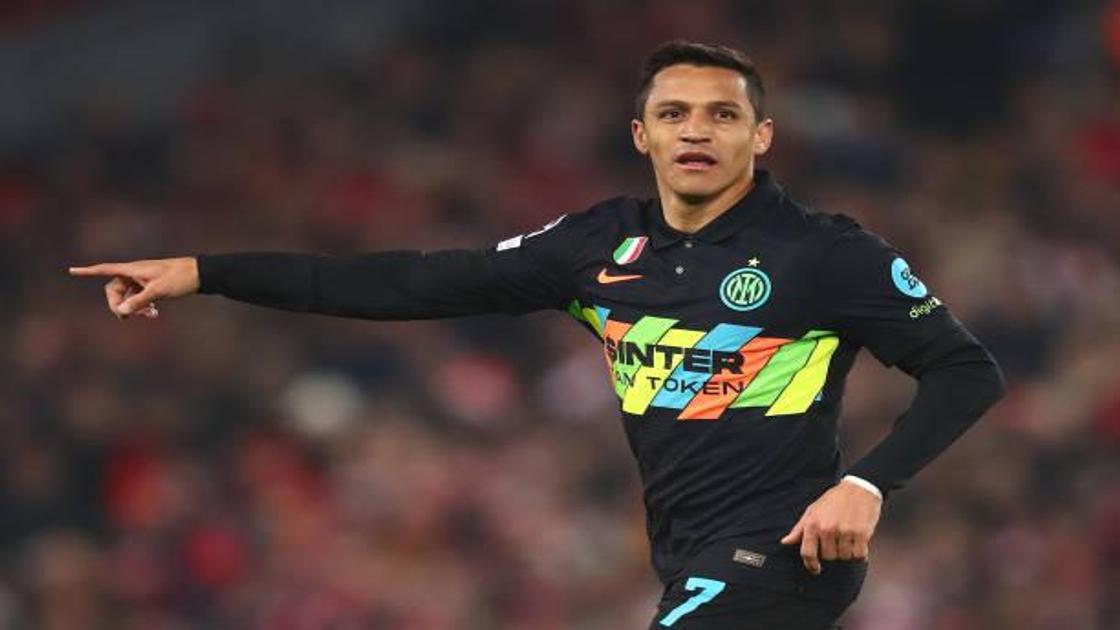 Alexis Sanchez's net worth, salary, contract, house, cars, age, stats, and latest news