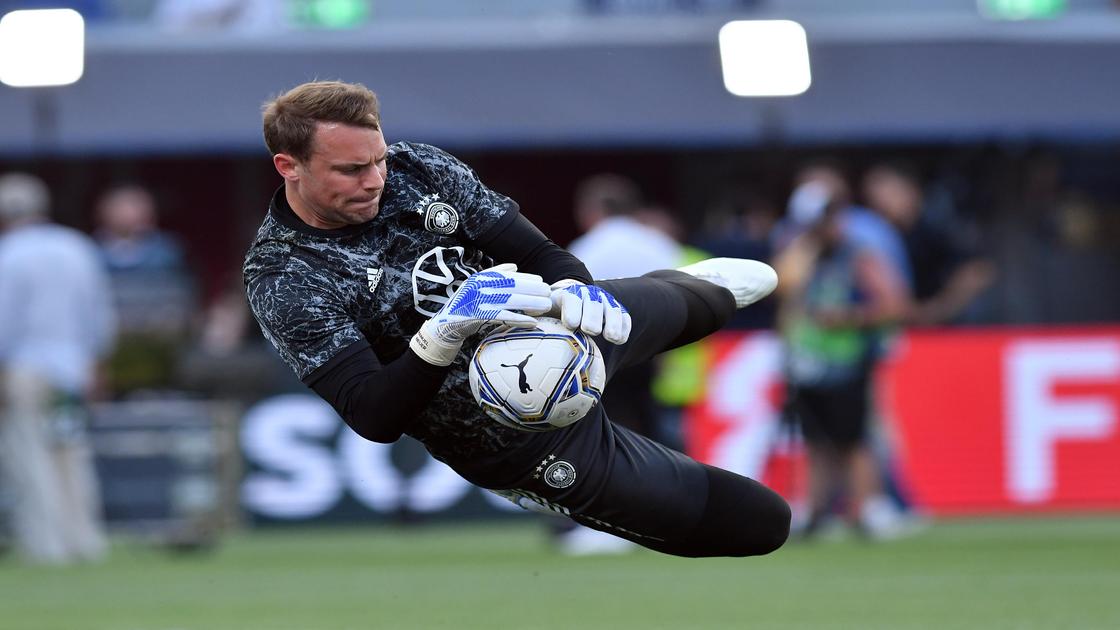 Manuel Neuer's salary, net worth, contract, Instagram, house, cars, age, stats, latest news