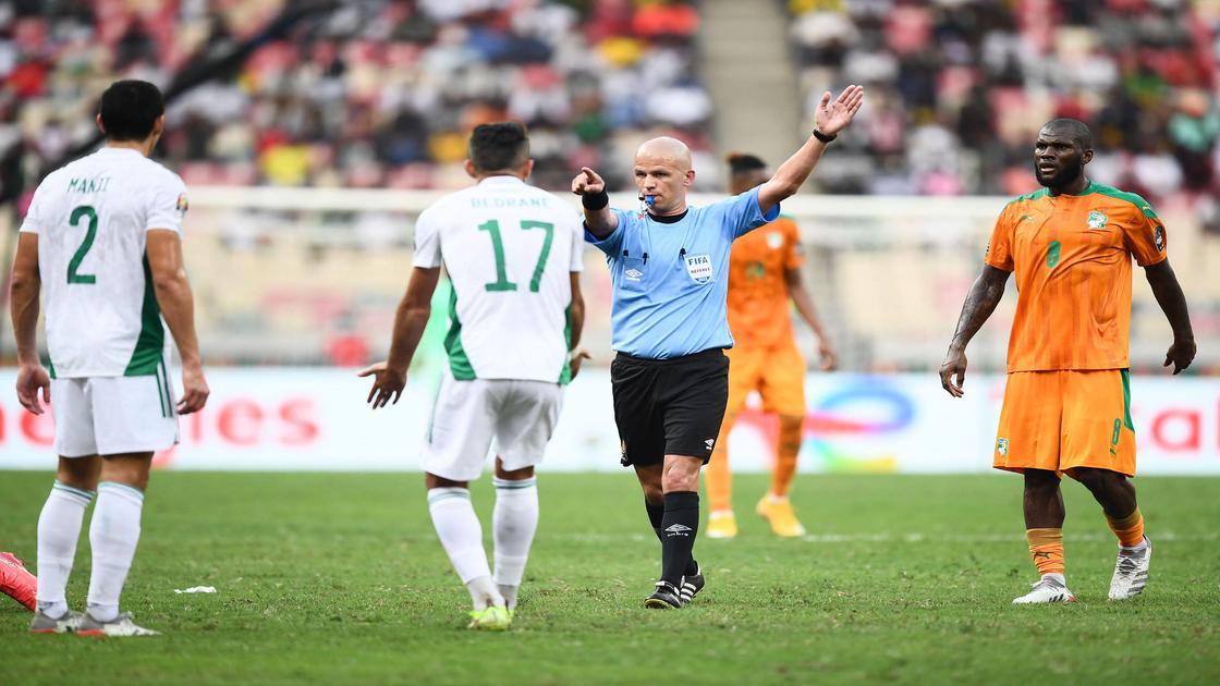 AFCON 2021: Strict referee Victor Gomes' performance sets social media alight... again