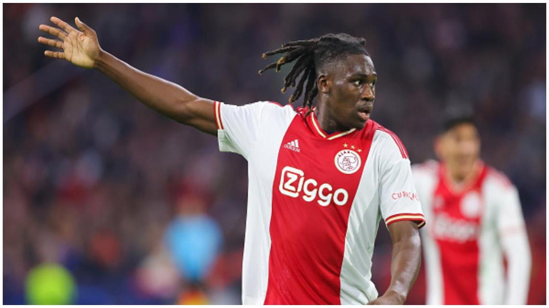 Former Ajax coach Adriaan De Mos expresses disappointment over quality of Nigerian defender