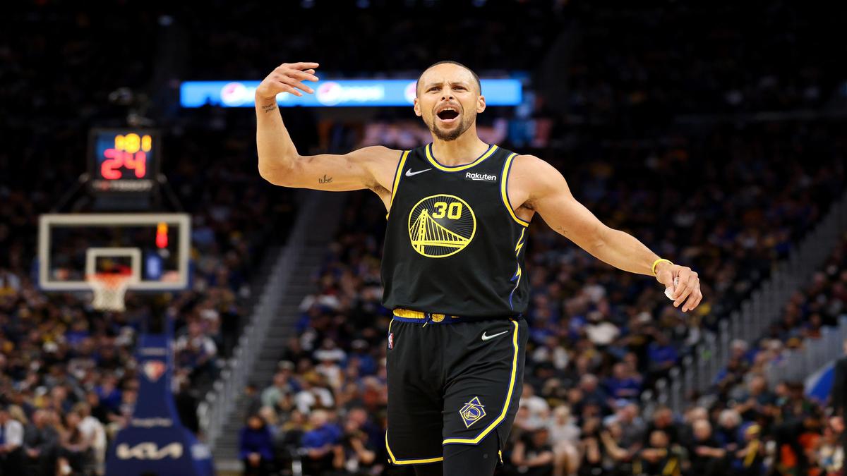 Steph Curry's net worth, stats, height, wife, shoes, rings