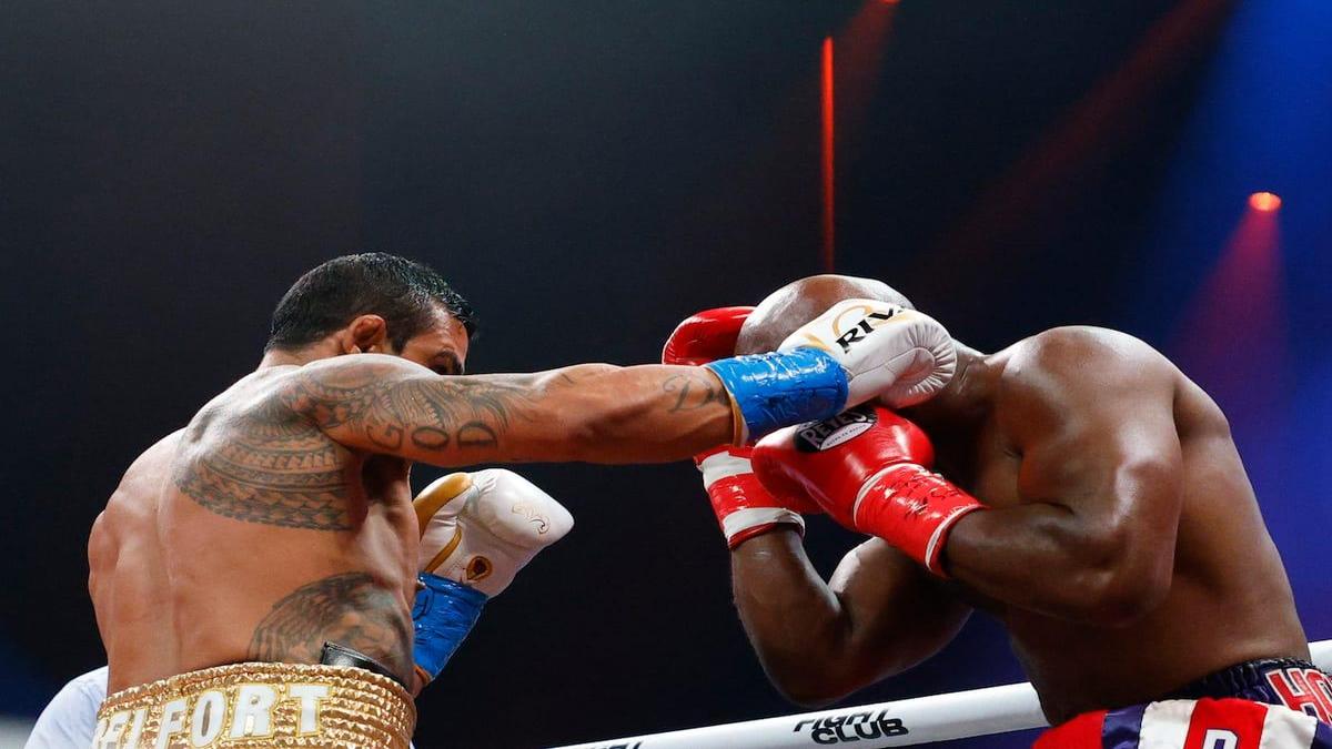 Evander Holyfield Suffers Embarrassing Defeat In Stunning Boxing ...