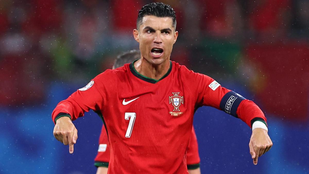 Cristiano Ronaldo: Former Portugal Coach Names 1 Thing That Makes CR7 ...