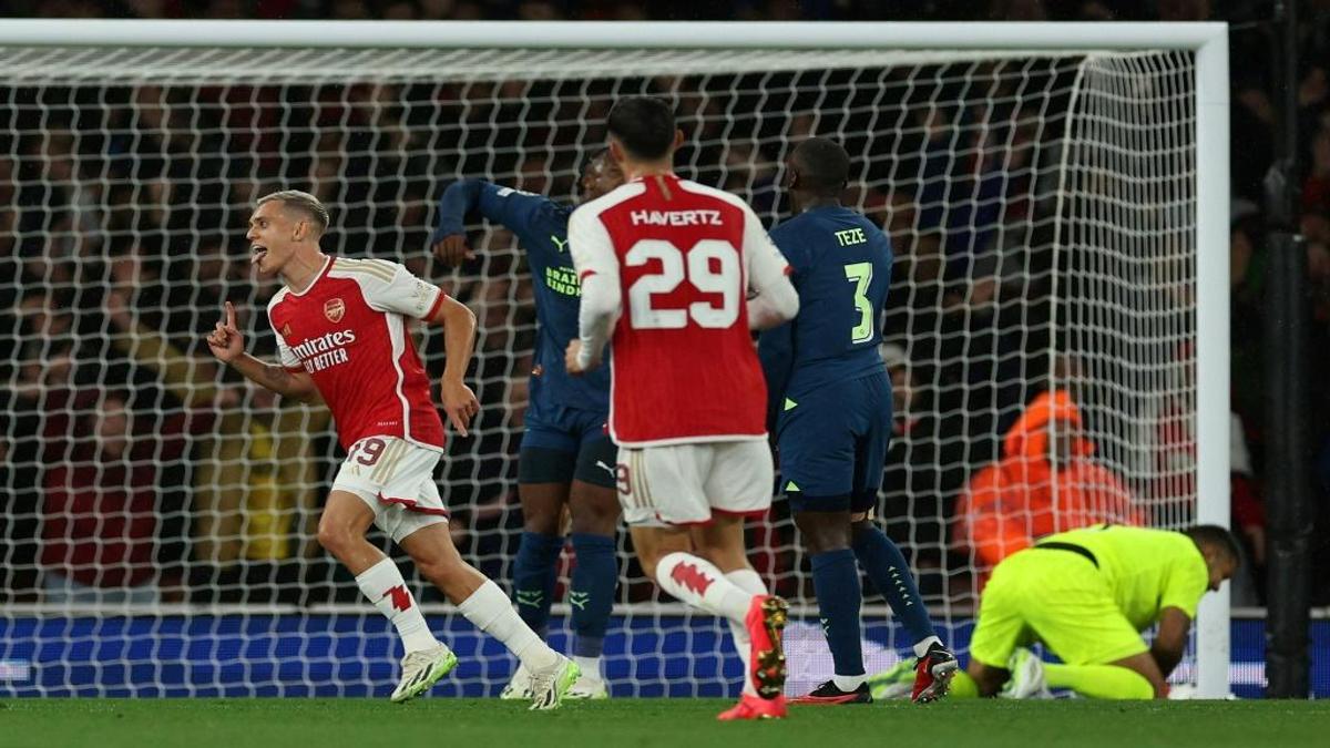 Arsenal Crush Psv On Perfect Champions League Return 9753