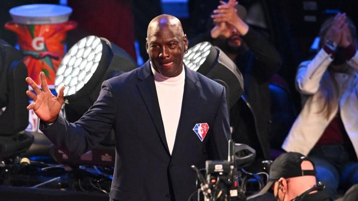 Michael Jordan’s achievements and awards: A list of all MJ’s ...