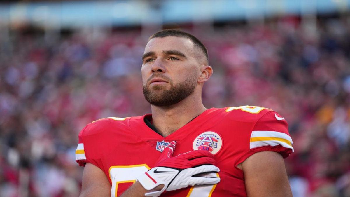 Travis Kelce's net worth, age, stats, salary, height, GIRLFRIEND