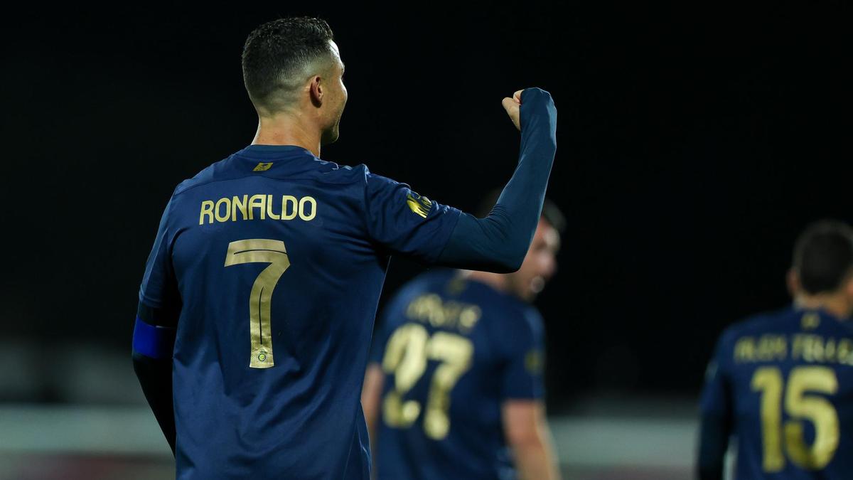 How Many Goals Does Cristiano Ronaldo Need to Reach 1000 Goals After ...