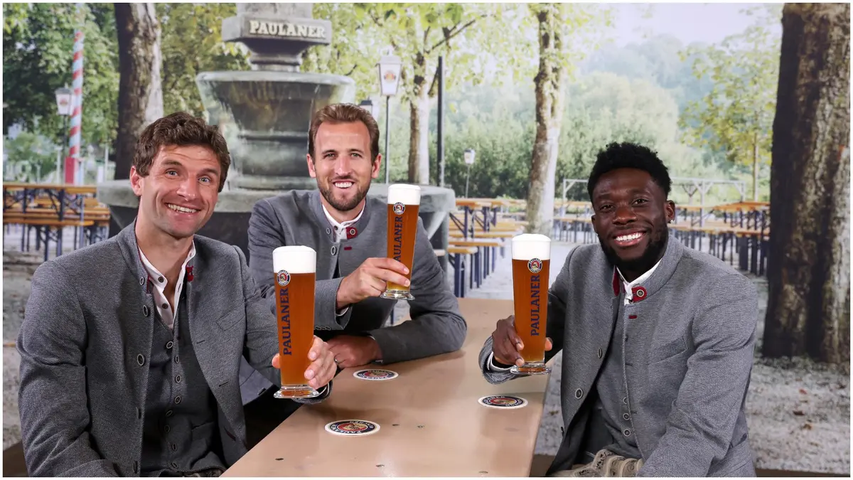Bayern's Harry Kane Wears Lederhosen for Annual Photoshoot As He Settles in  Germany