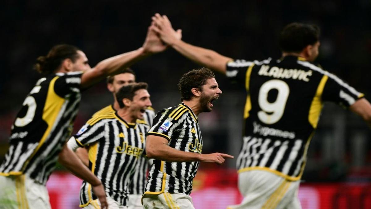 Juve squeeze past Fiorentina to keep pace with leaders Inter