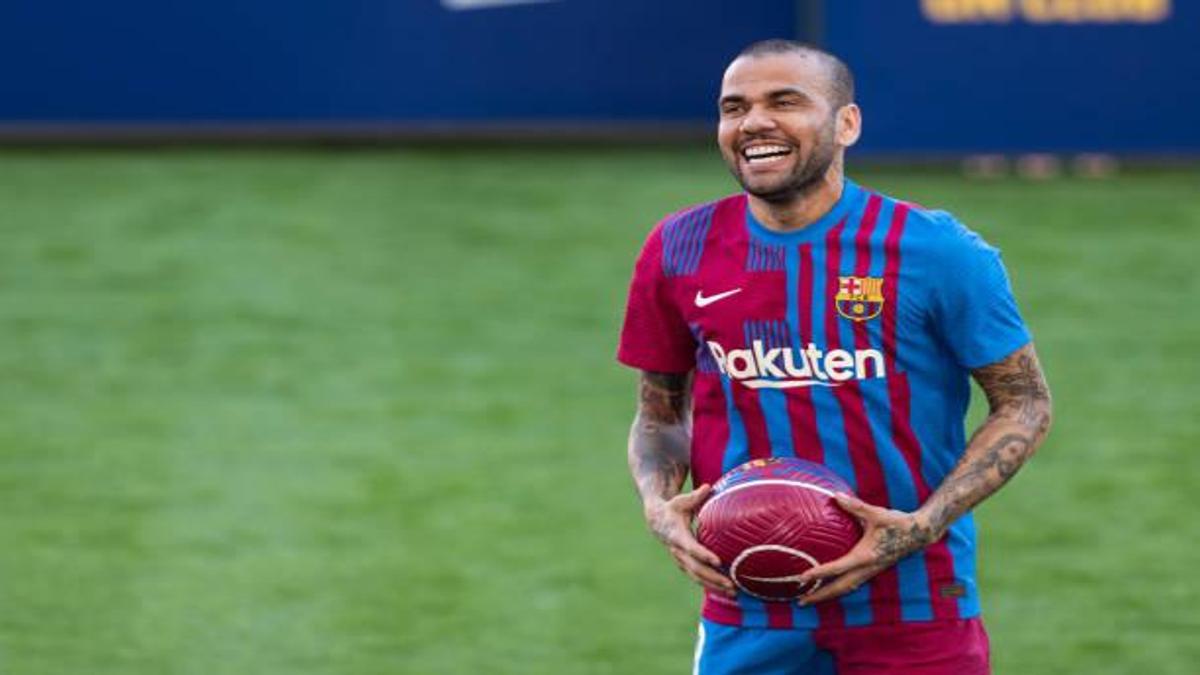 A Look at Dani Alves’ Lucrative Career at Barcelona as Legend Leaves ...