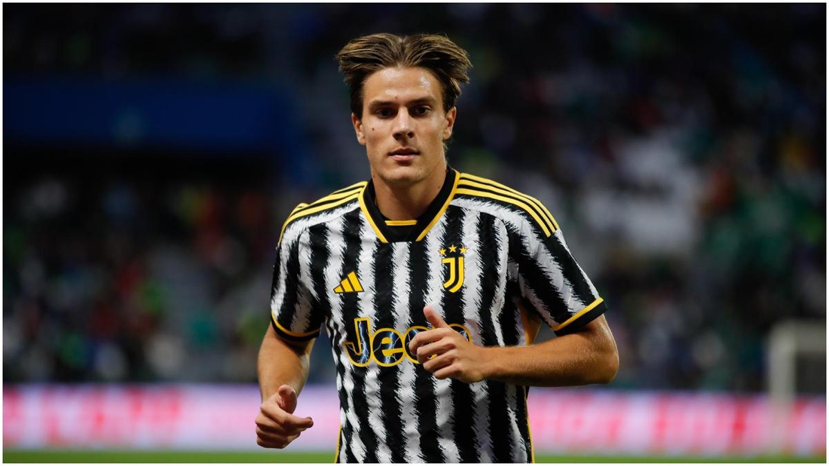 Soccer Juventus midfielder Fagioli faces investigation for illegal betting